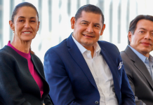 Claudia Sheinbaum reconoce trabajo de Sergio Salomón y desea éxito a Alejandro Armenta en histórica transición en Puebla