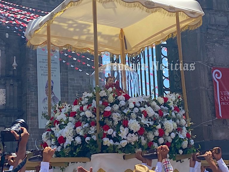 Confirman imagen del Niño Doctor de Tepeaca en procesión XXXIII de Viernes Santo en Puebla