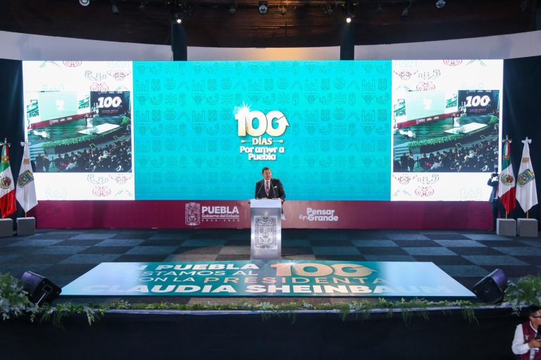 Alejandro Armenta rindió su informe de 100 días de Gobierno.