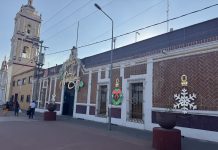 Alista Ayuntamiento de Veláquez Romero iluminación navideña 2025 en Tepeaca