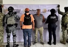 Por presunta extorsión , detienen a líder sindical en la carretera Tecamachalco-Quecholac.