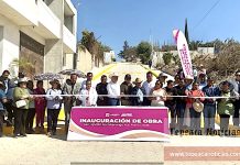 Entrega Velázquez Romero calle con concreto hidráulico en San Hipólito Xochiltenango, Tepeaca