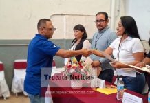 Entrega de constancias de capacitación en el CERESO de Tepeaca .