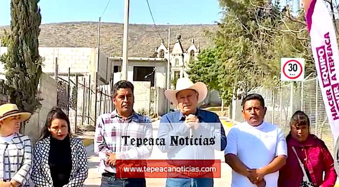 Entrega edil de Tepeaca pavimentación con adocreto en privada 4 poniente en Álvaro Obregón