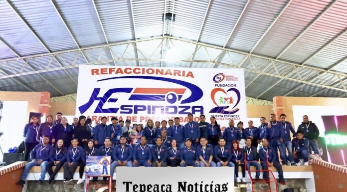 Refaccionaria Huerta Espinoza celebra con éxito sus 30 años de trayectoria en el CEST de Tepeaca.