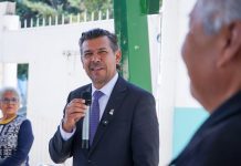 Entrega apoyos Sergio Juárez de programa “Pinta tu Escuela “, en Tepeaca