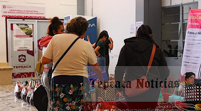 Centro Penitenciario de Tepeaca vende bolsas artesanales elaboradas por personas privadas de la libertad