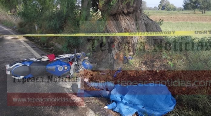 Fallece joven al impactar su motocicleta sobre carretera local Tepeaca- Los Reyes de Juárez.