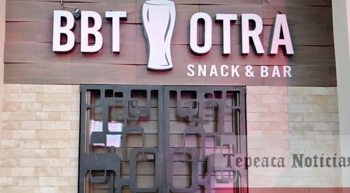Clausura comuna el bar “BBT Otra Snack & Bar” y Bola 8 en Tepeaca