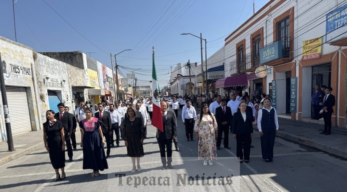 Encabeza Velázquez Romero aniversario CLXIV de Batalla de Puebla y Natalicio de Miguel Negrete Novoa