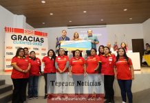 Entregan apoyos de recaudación del programa Cambio x Cambio del OXXO al DIF Tepeaca.