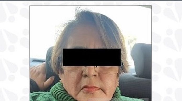 Cumplen orden de comparecencia contra presunta usurpadora de profesión en Puebla