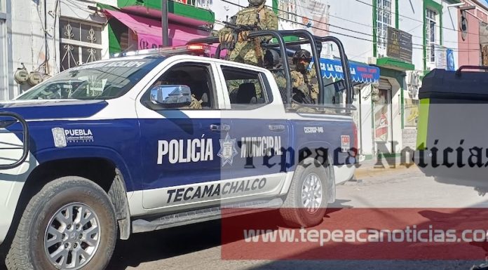 En intento de robo, balean a conductor de pipa de agua en San Baltazar, Tecamachalco.